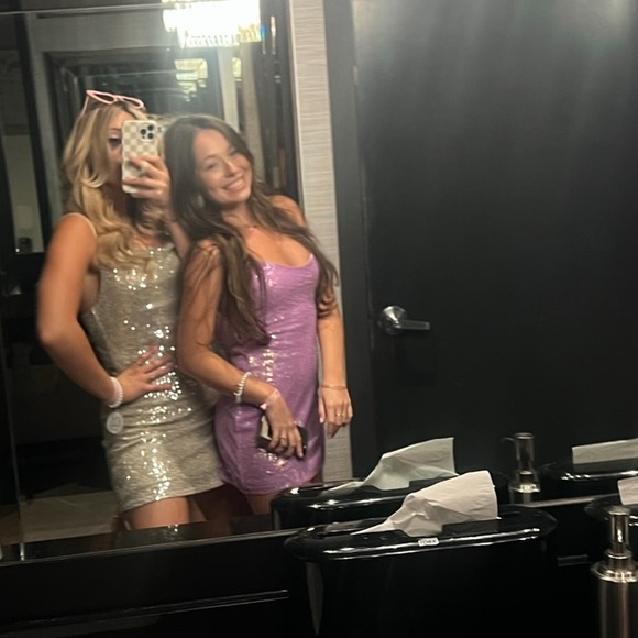 White Fox Boutique Dresses & Skirts - WHITE FOX sparkle dress